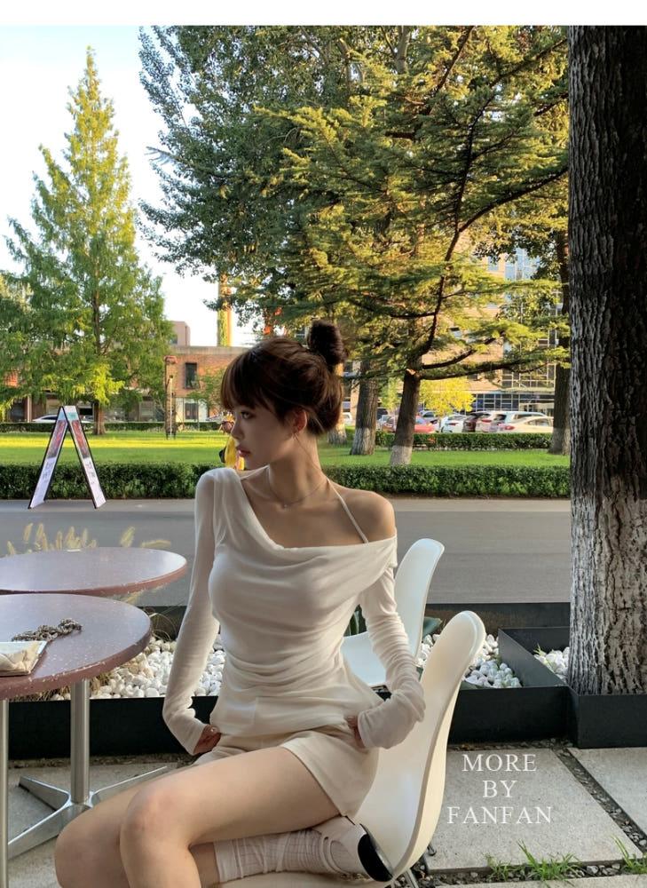 홀터넥 레이스업 실크 긴팔 블라우스 (2col)