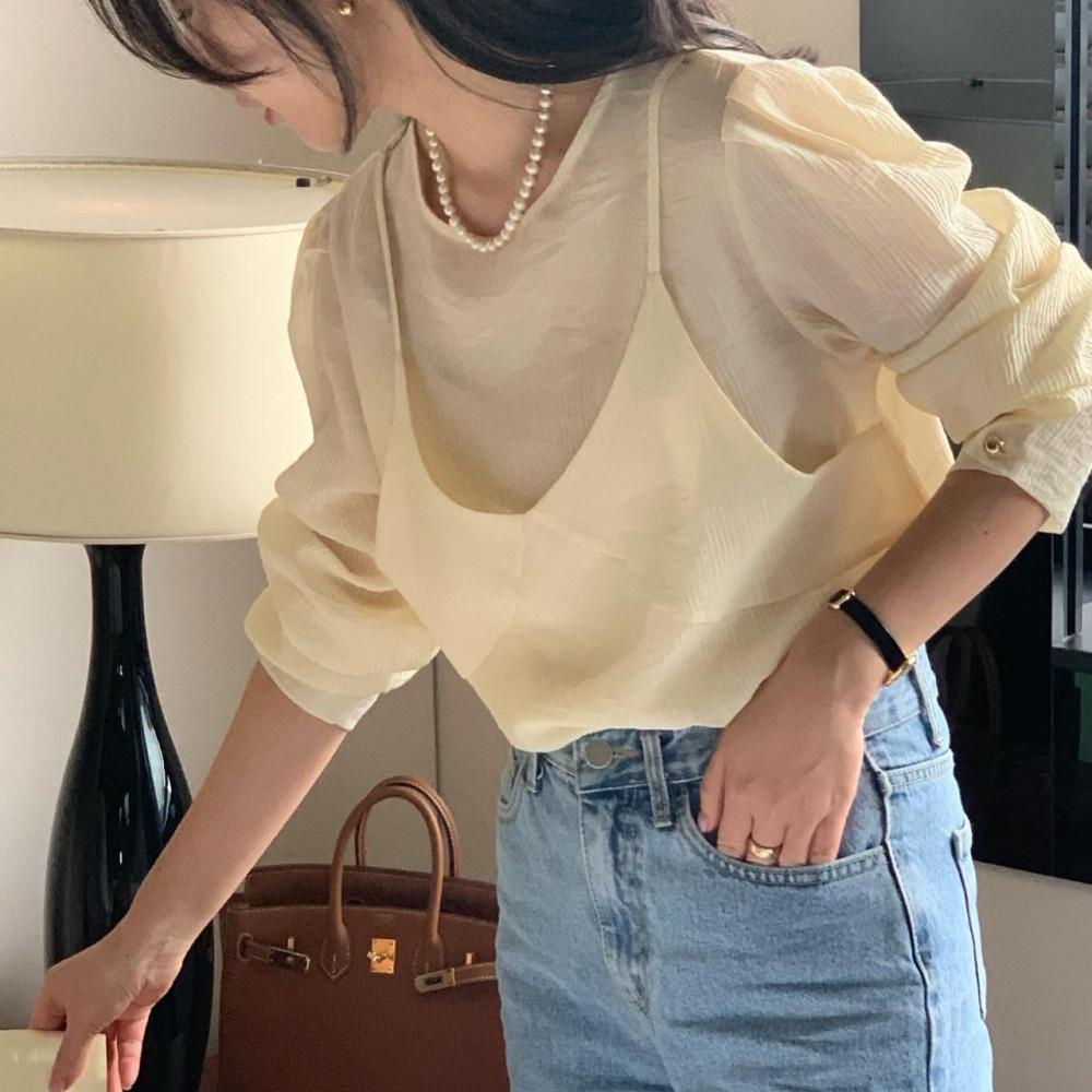 봄 new 여자 루즈핏 라운드넥 레이어드 퍼프소매 링클 블라우스 (아이보리,버터옐로)