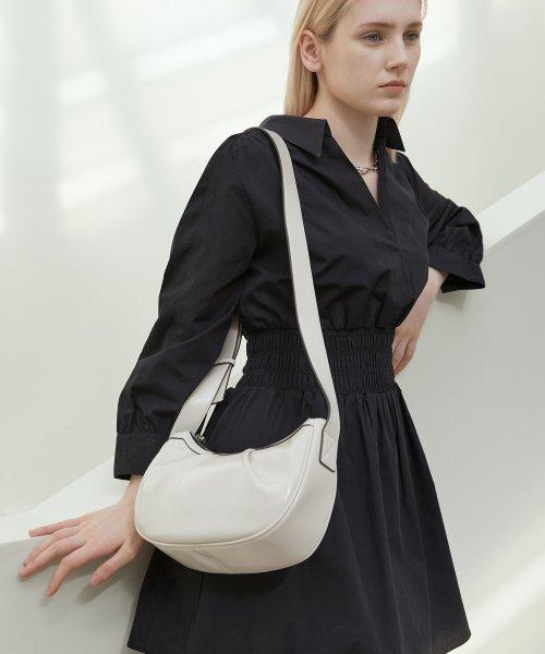 아리 크로스 (cream)