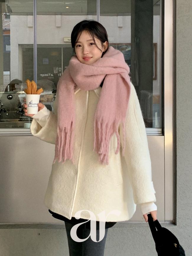 아뜨랑스 1만장 돌파✨ [울함유,누빔안감,포근] 울 부클 싱글 하프 코트 연말룩 하프코트 겨울하객룩 뽀글이 데일리룩,데이트룩,출근룩,나들이룩,하객룩,모임룩,울코트,겨울코트 ct1621