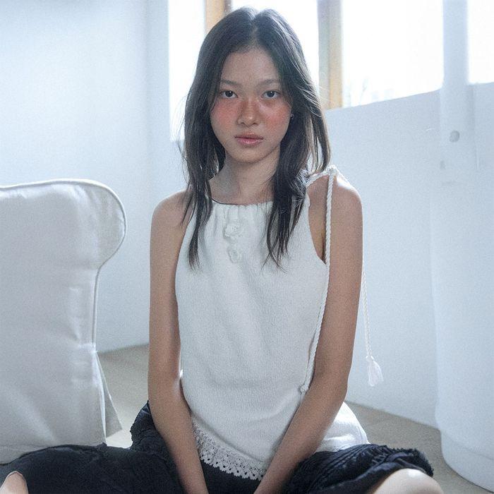 7월2일 예약배송_Cotton Flower Loop Top_White