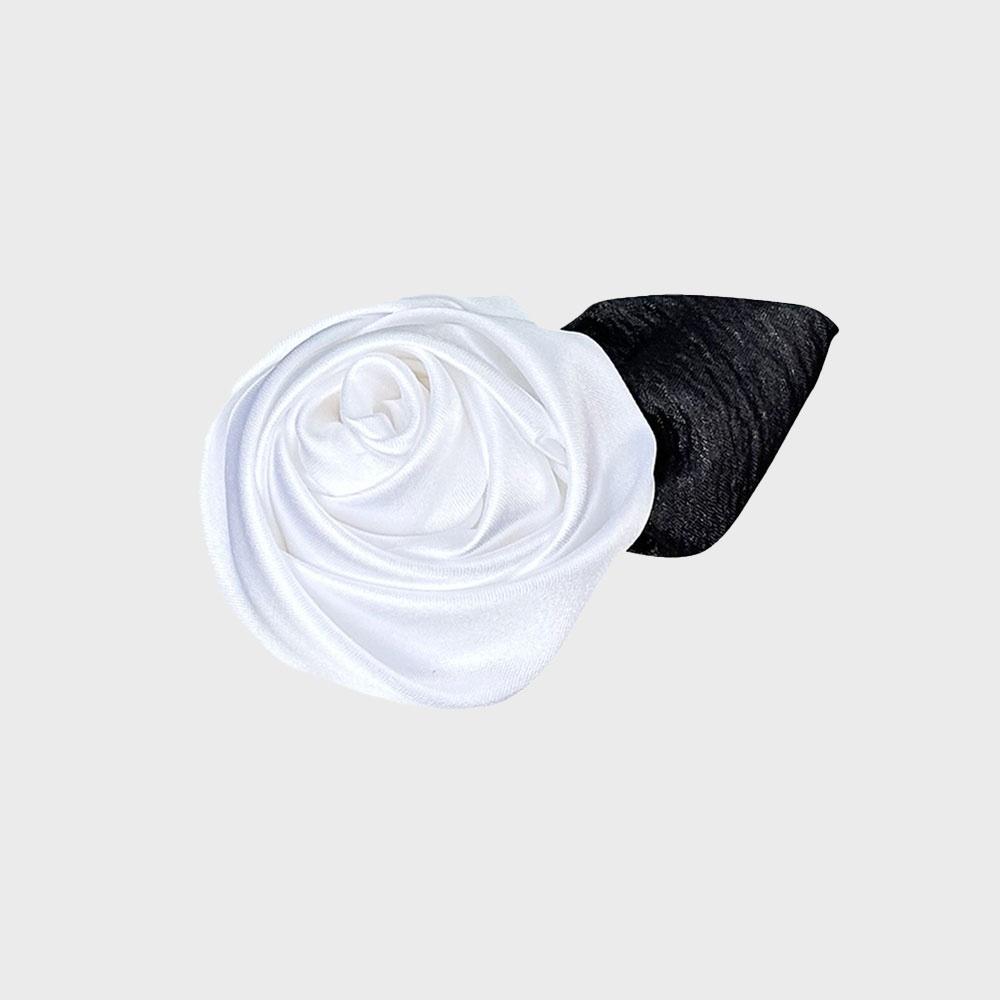 Bloomingtale x Oddoneout Rose Tok (White)