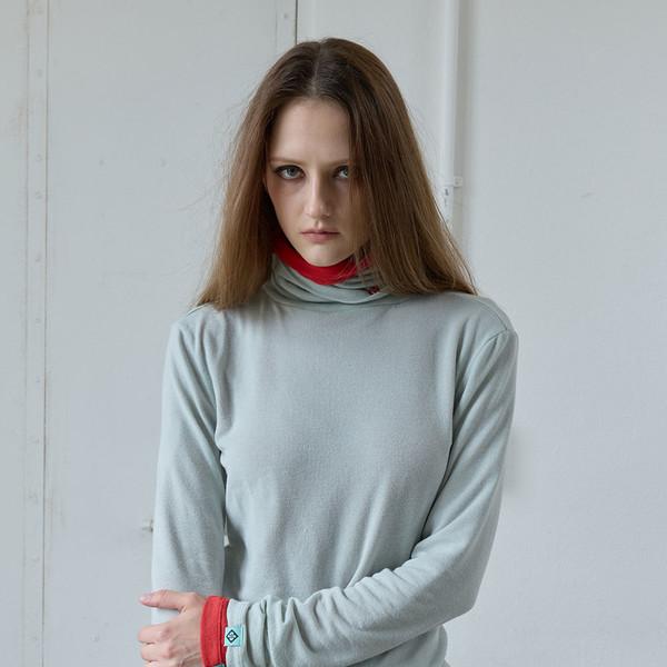 BUTTON TURTLE NECK / mint