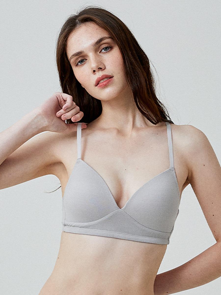 모달 에센셜 브라