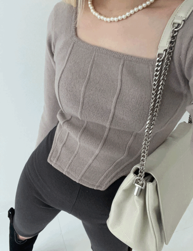 스퀘어 절개 트임 크롭티