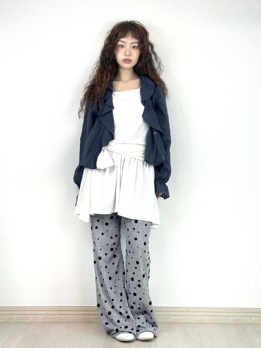 유리틀라스칼 리비에 러플 블라우스