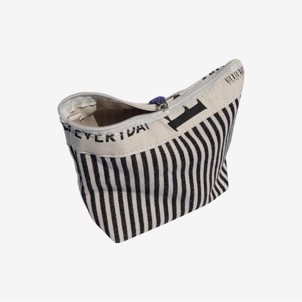 dayrium | 프레임 파우치 M_스트라이프