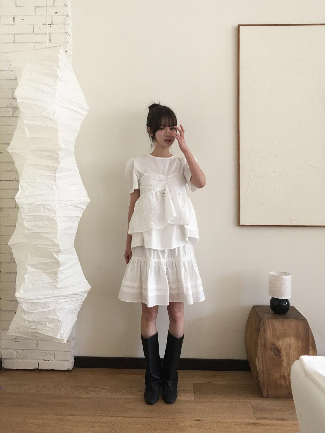 노비야카 Moritz bustier blouse (Ivory, black)