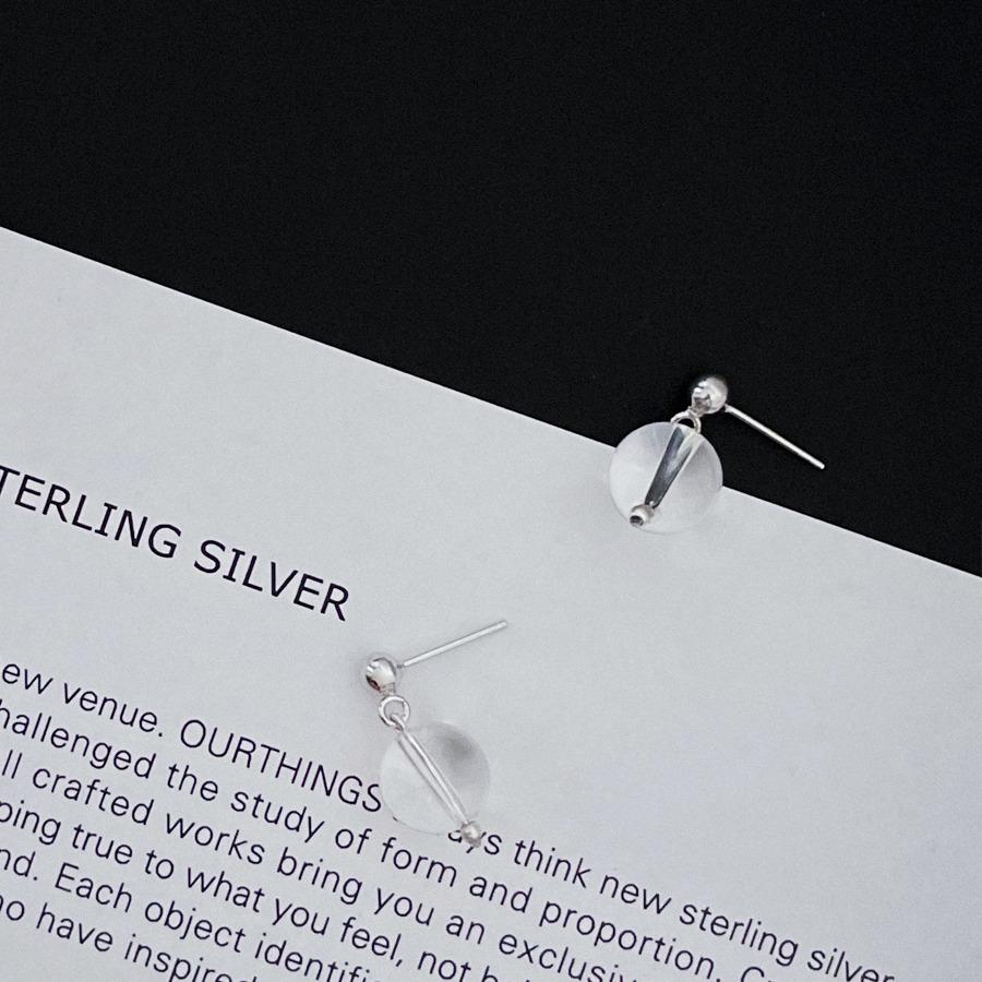 ALIGNMENT QUARTZ EARRING