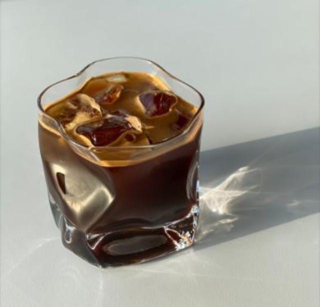 쏠띵즈 마운틴 언발란스 빙하 밀크글라스 투명 유니크 유리컵