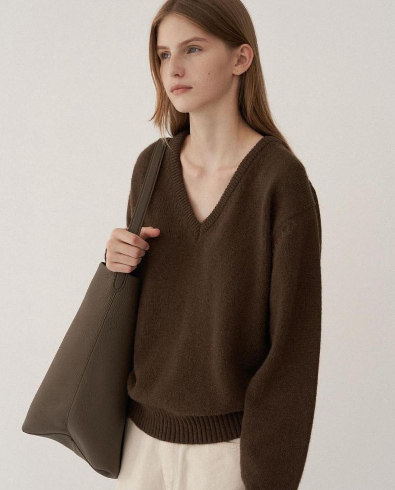 오브젝트 알파카 브이넥 풀오버 니트