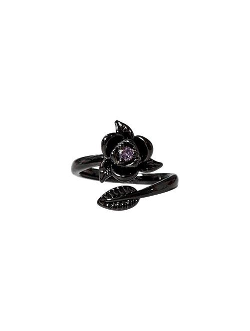 Night Bloom I - Bud & Leaf Ring