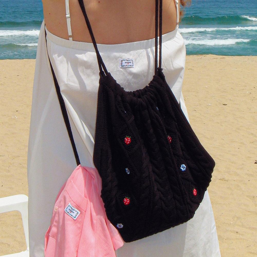 RASPBERRY STRING KNIT BAG BLACK