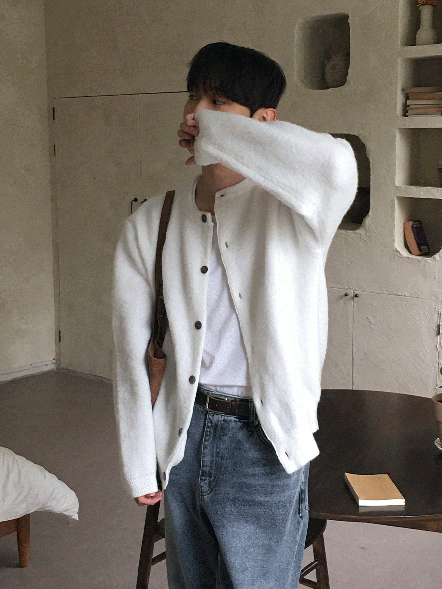 [보기만 해도 포근한 앙고라 가디건]  뭉크 알파카 라운드넥 크롭 가디건