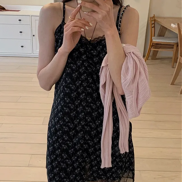 블랙재고소진전당배/어깨끈조절가능) 제이미 플라워 셔링 미니원피스