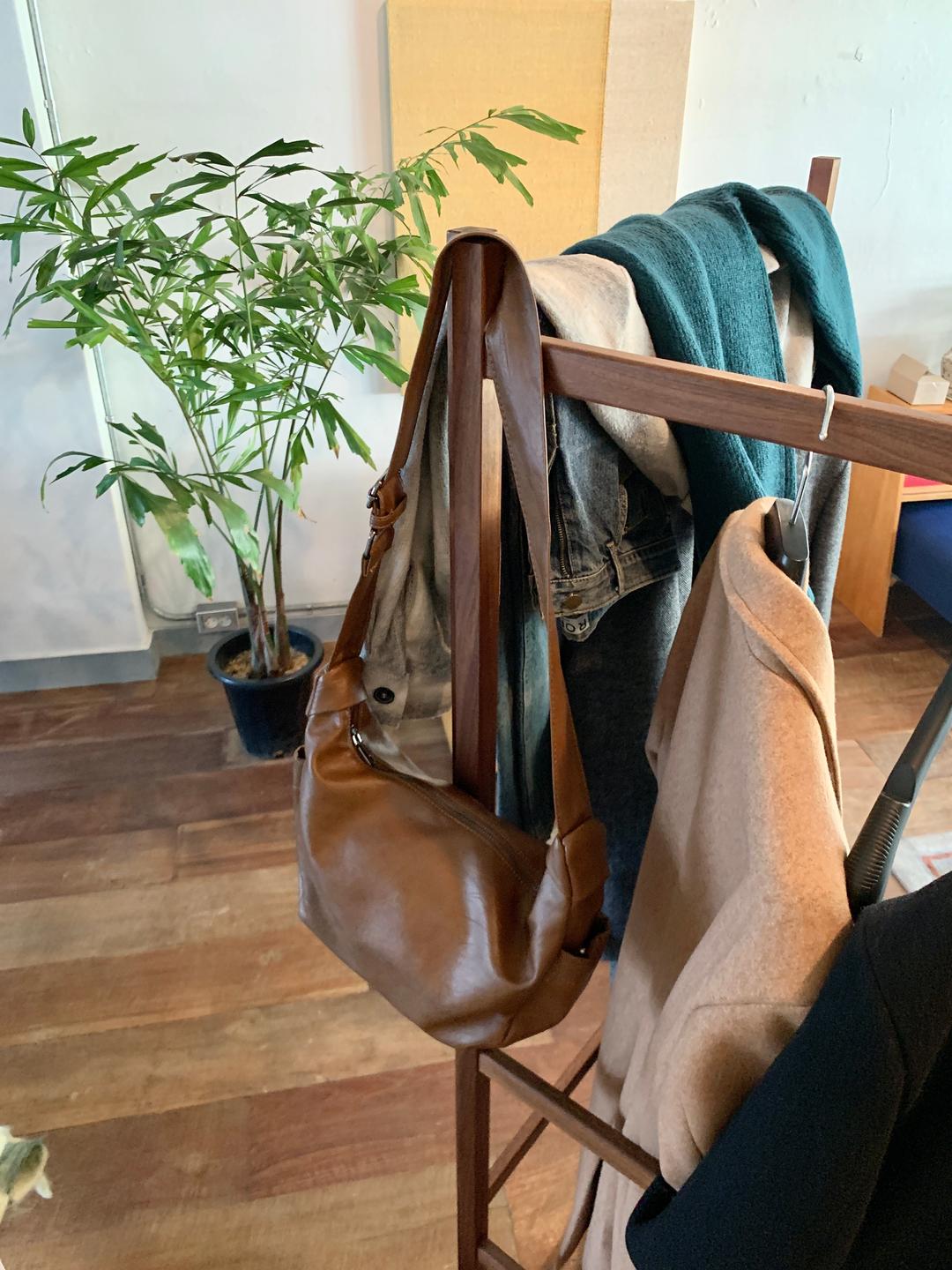 Xy masion leather cross bag