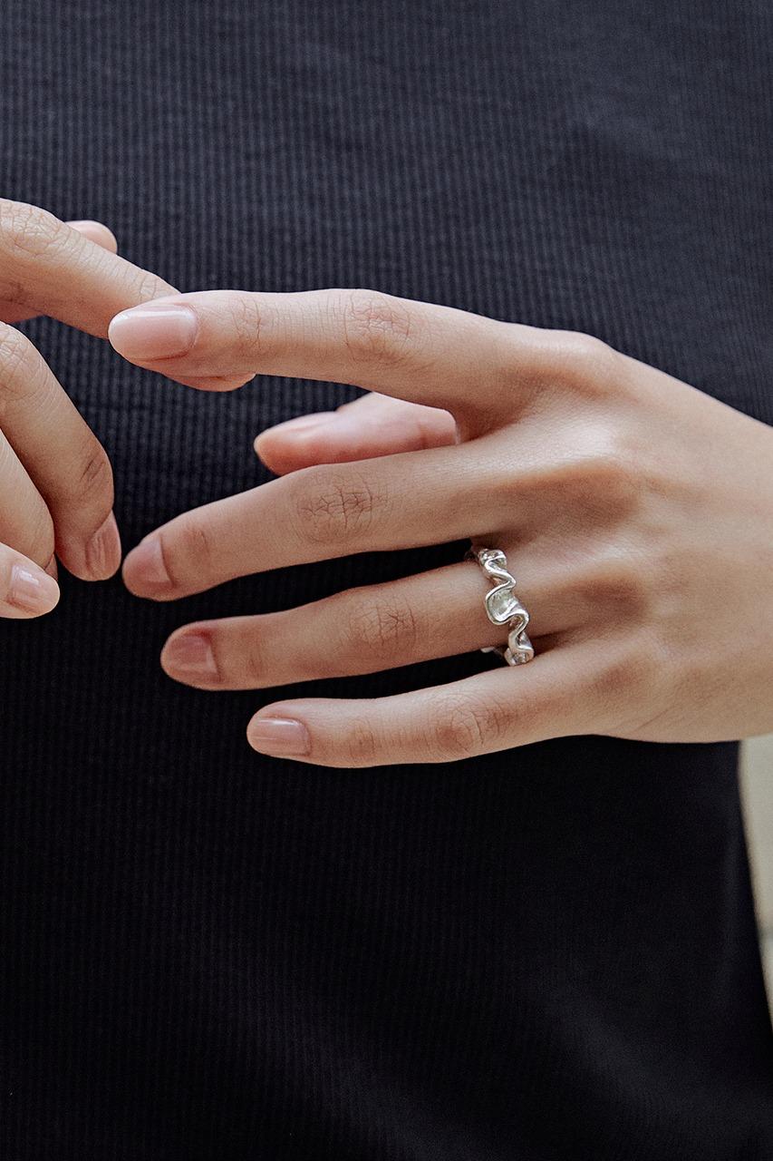 RUFFLE RING (silver925)
