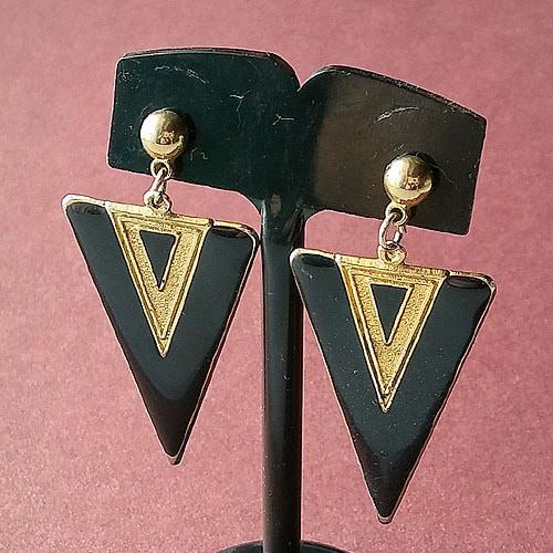black dangle earrings