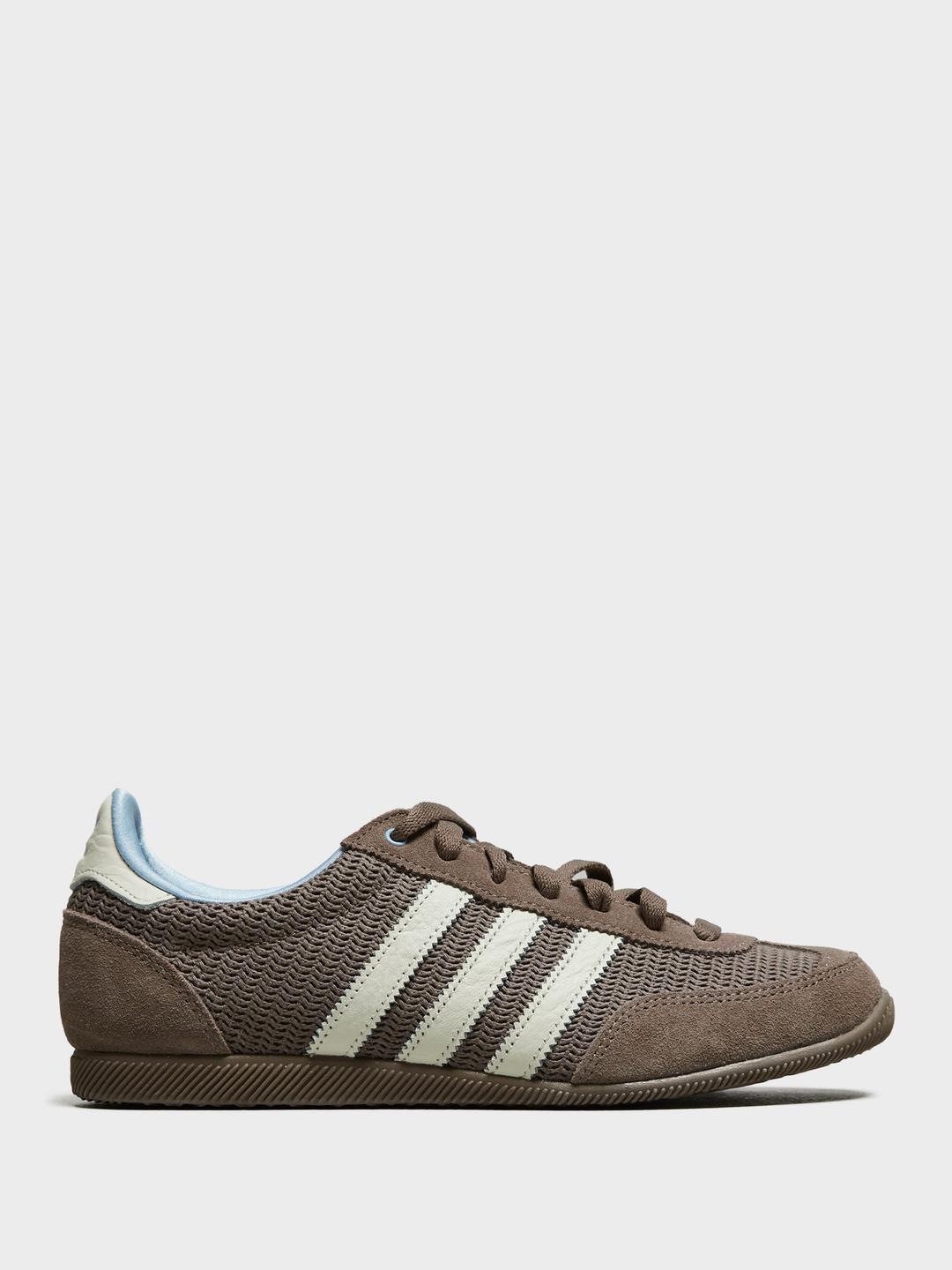 Japan W Sneakers in Trace Brown, Off White and Clear Sky