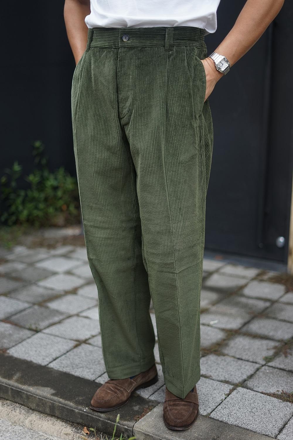Corduroy Two tuck Cotton Pants GreenTINTORIA MATTEI 954(틴토리아 마떼이)