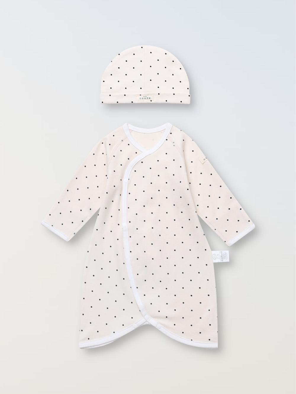 Polkadot onesie + beanie