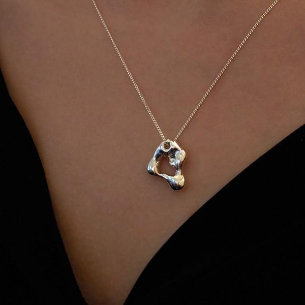 #017 flow heart necklace / silver