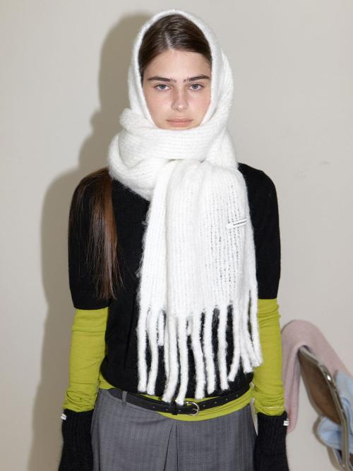 Snowy Smoothie Muffler_3COL (L254MMF040)