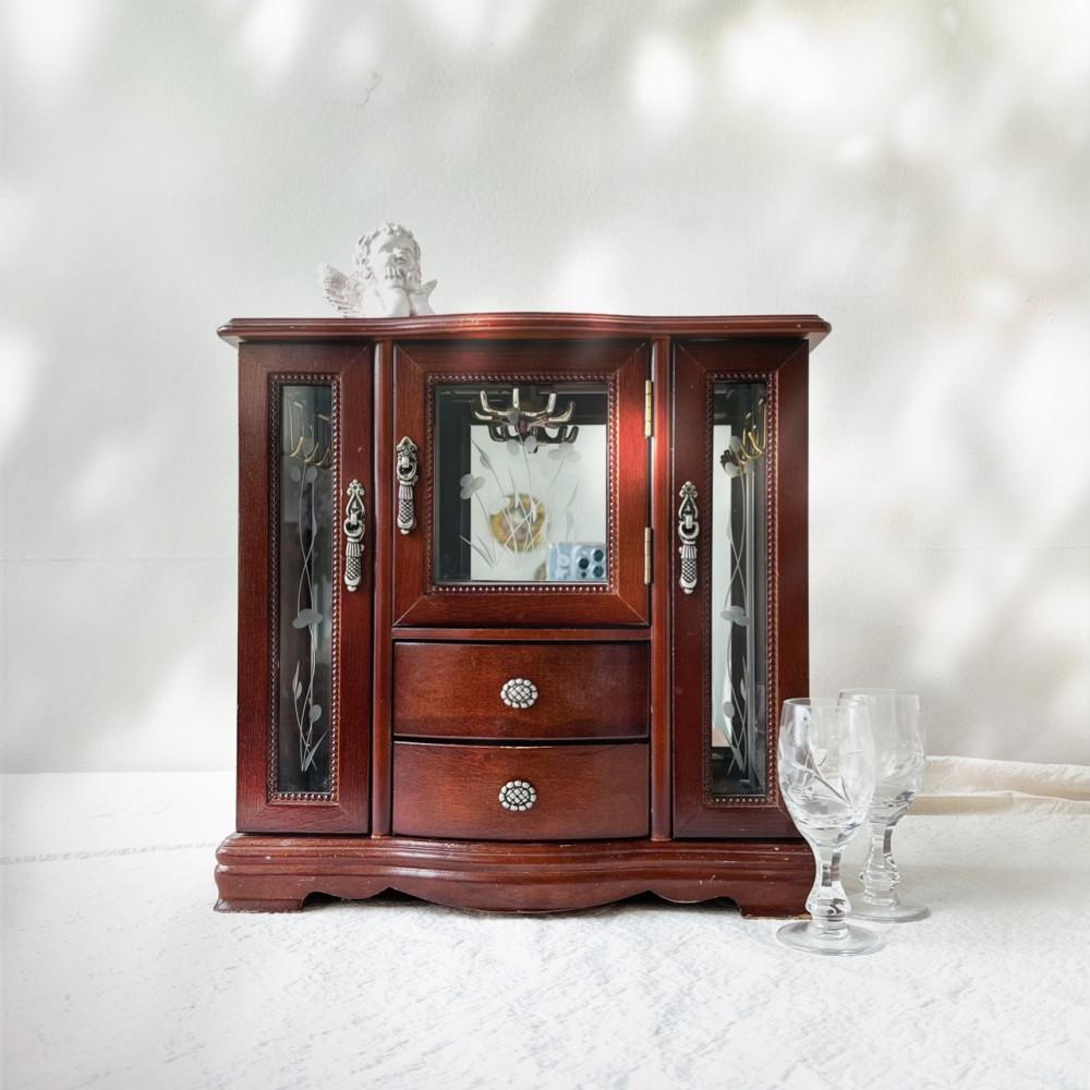 Cherry brown jewelry box