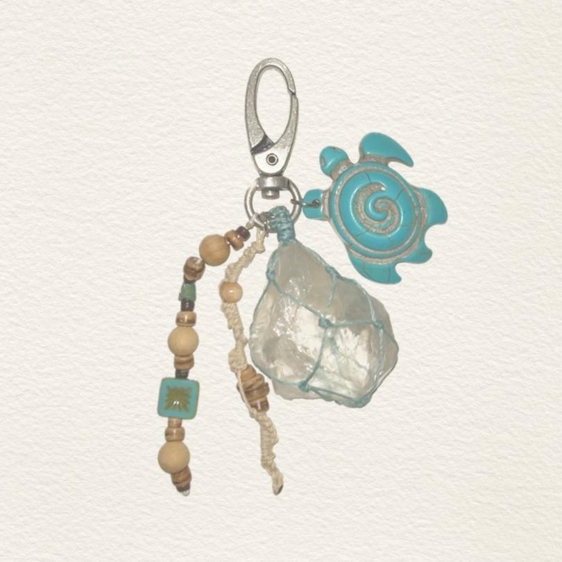 구겨진 물 - stone keyring