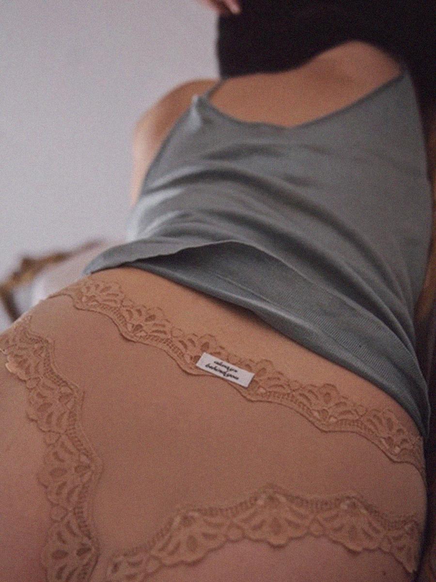 Taxte Brief nudy
