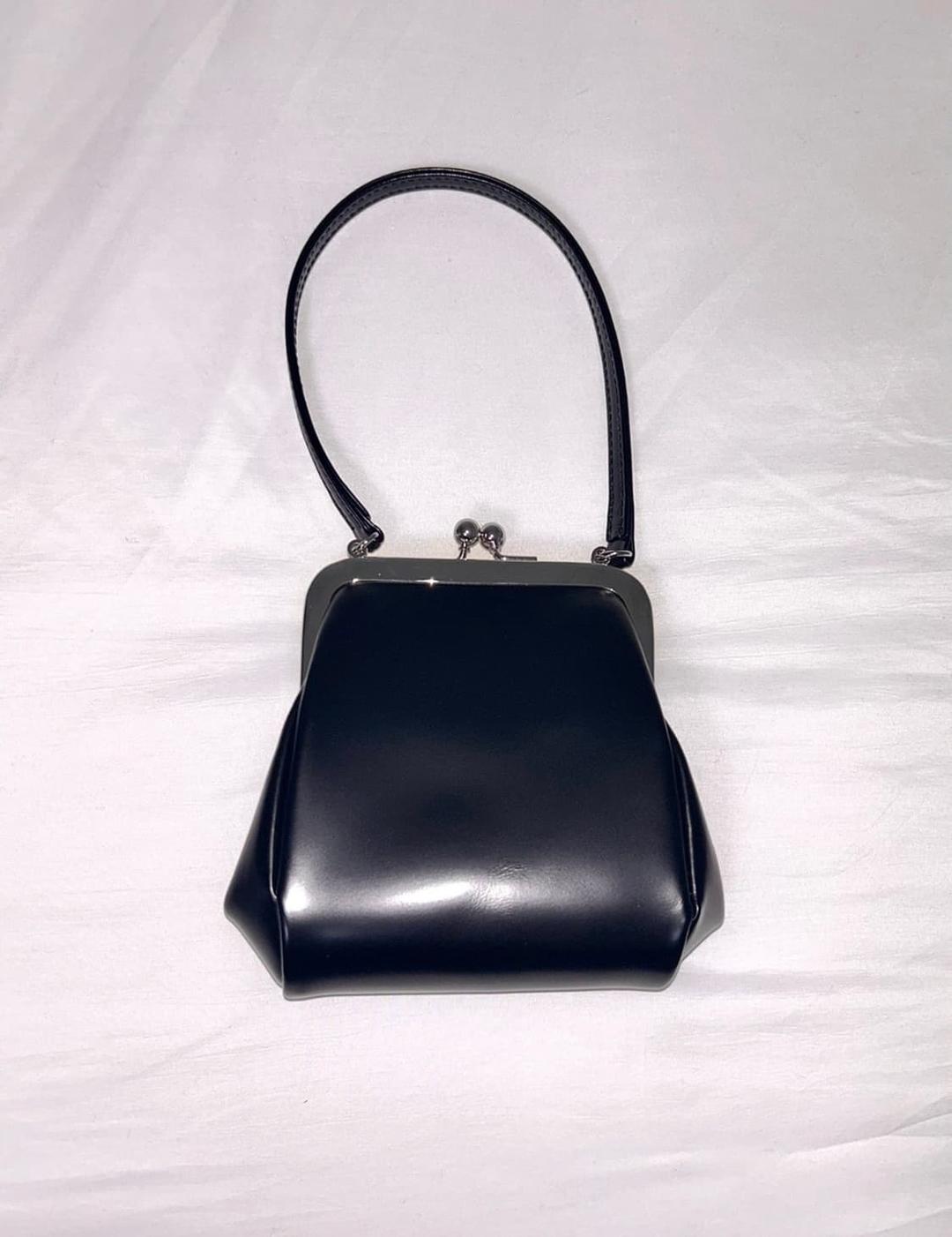 꼼데가르송 아오야마한정 가마구치 스티어백 | 후루츠패밀리