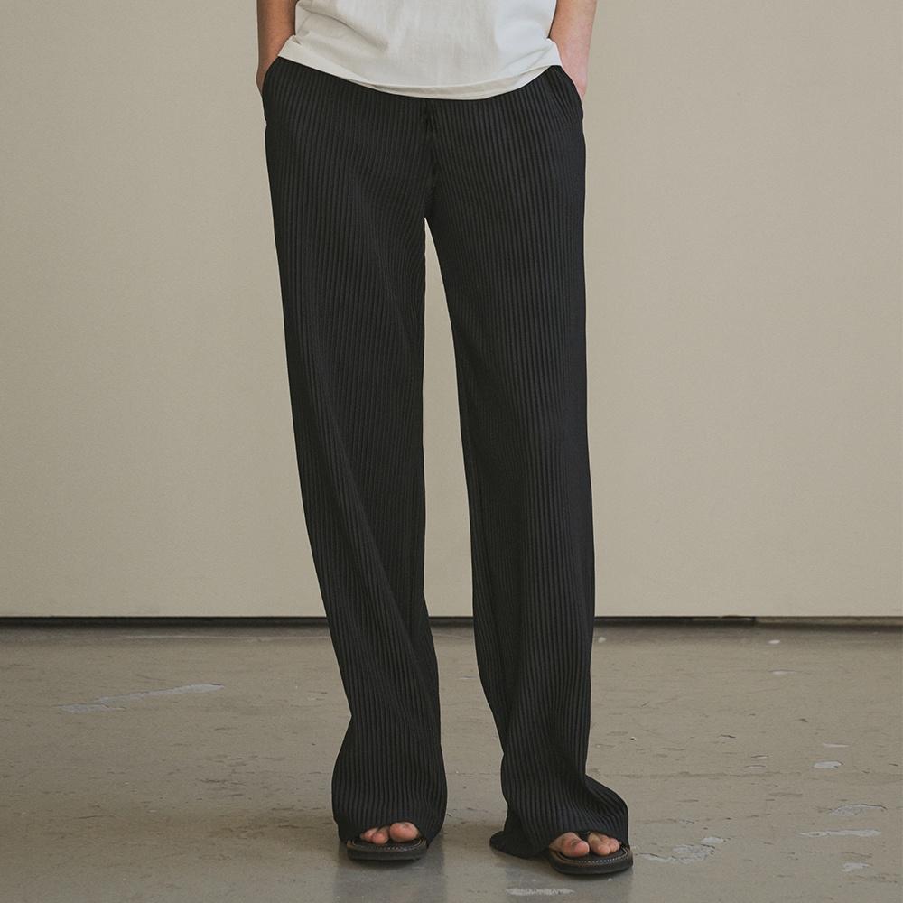 SIPT7109 루즈핏 플리츠 팬츠_Black