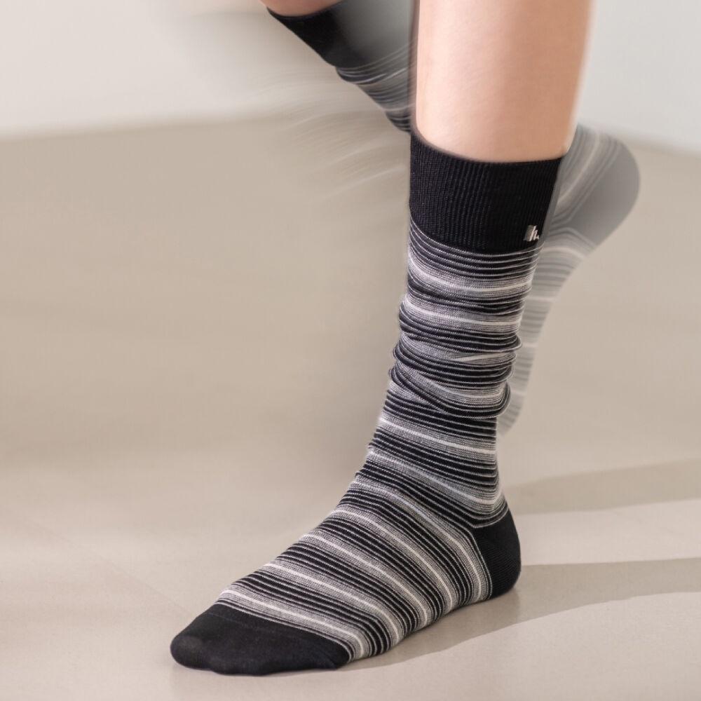 [hiig] no.401 black stripe silket socks
