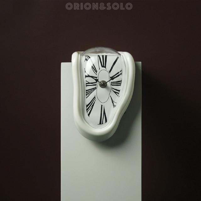 달리 흘러내리는 시계 Dali Melting Clock 녹는 흘러내리는 8인치 A