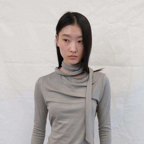 Scarf Turtleneck (Light Gray)