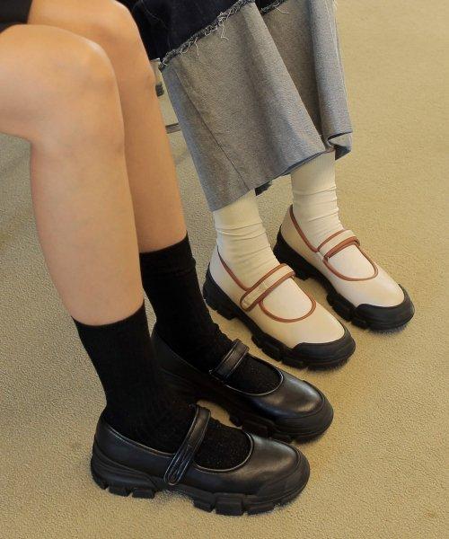 벨크로 플랫폼 스니커즈 HA2373