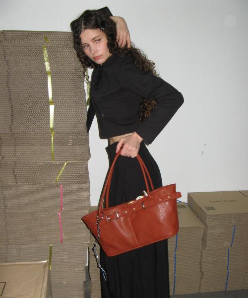 belted boat bag (brick)