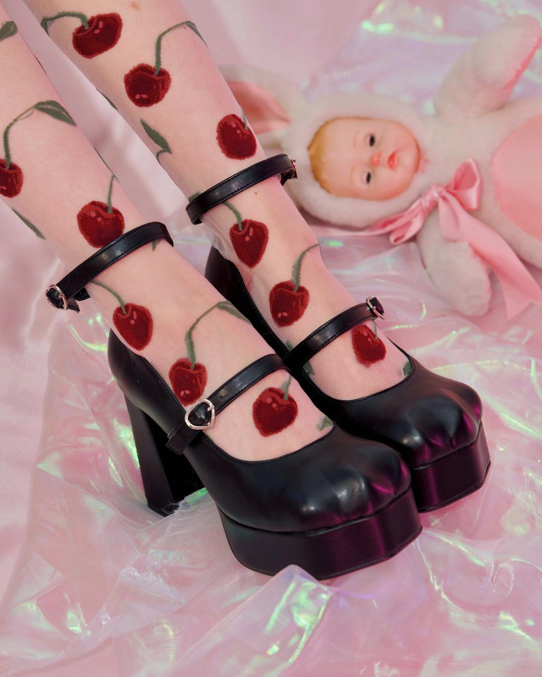 Kitty Platform Heels Black