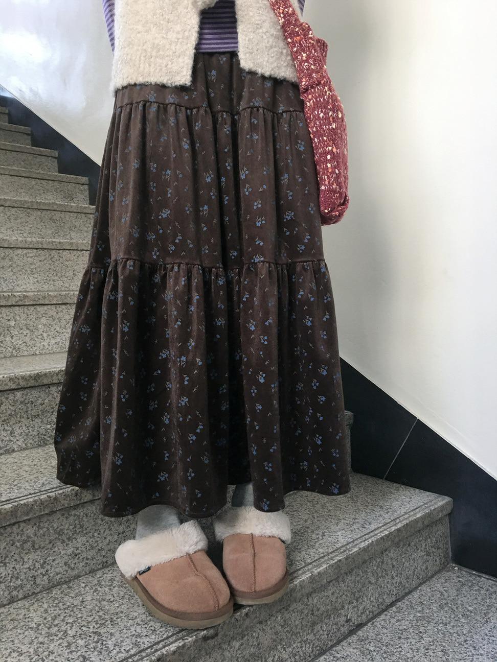 러브앤드팝 요아케 꽃 벨벳 롱스커트