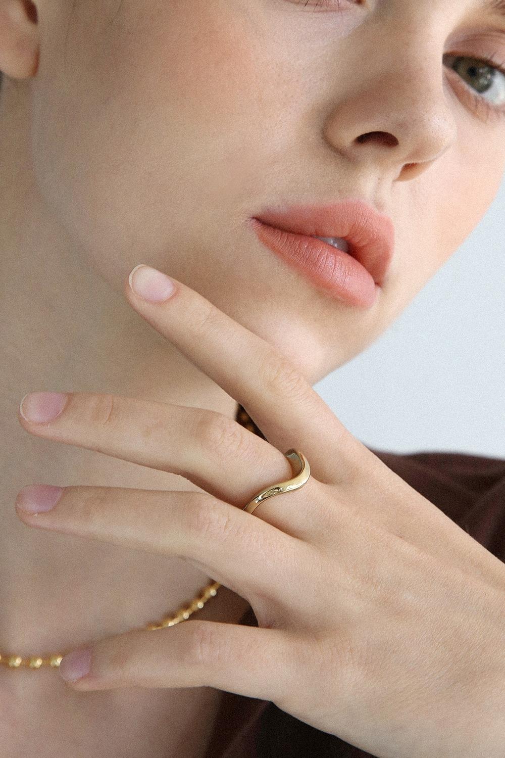 [권유리,리정]v wave bold ring R029