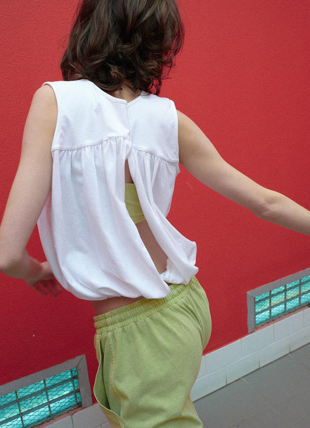 Keyhole shirring sleeveless_White