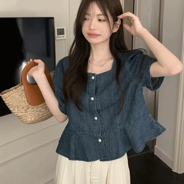 [MD추천!] 아방 진주 버튼 프릴 데님 반팔 블라우스