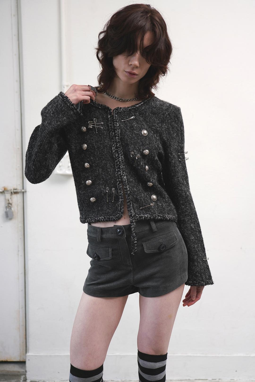 CREST DOUBLE BUTTON KNIT CARDIGAN