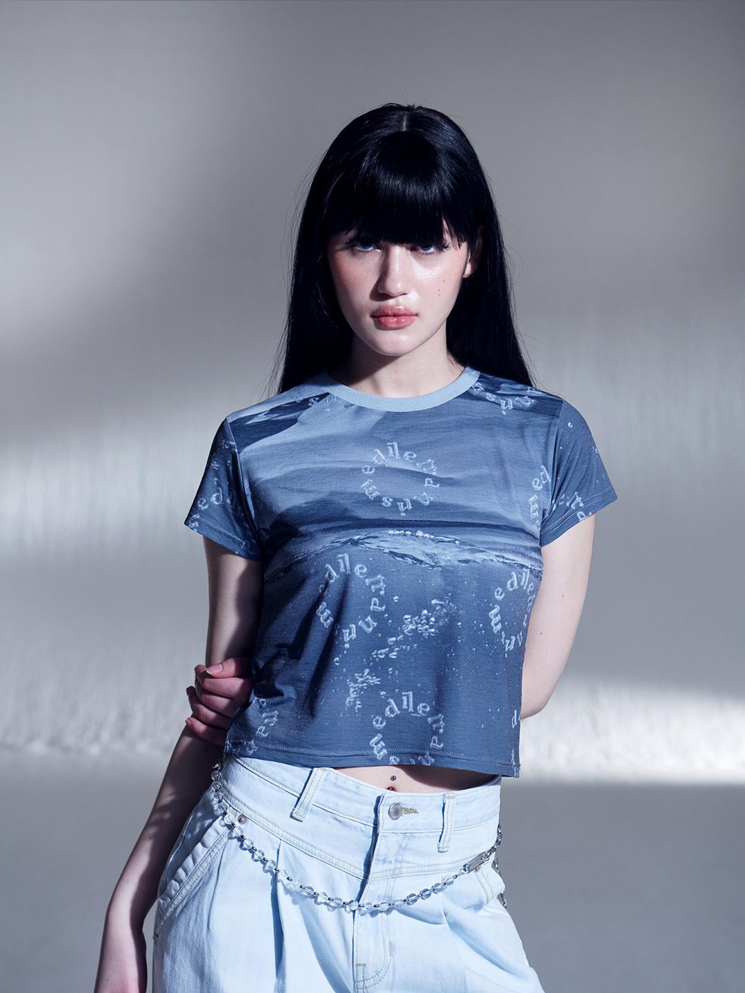 WATER GRAPHIC CROP T-SHIRTS