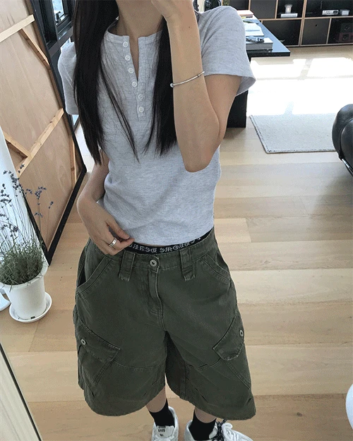 헨리넥 버튼 와플 티셔츠