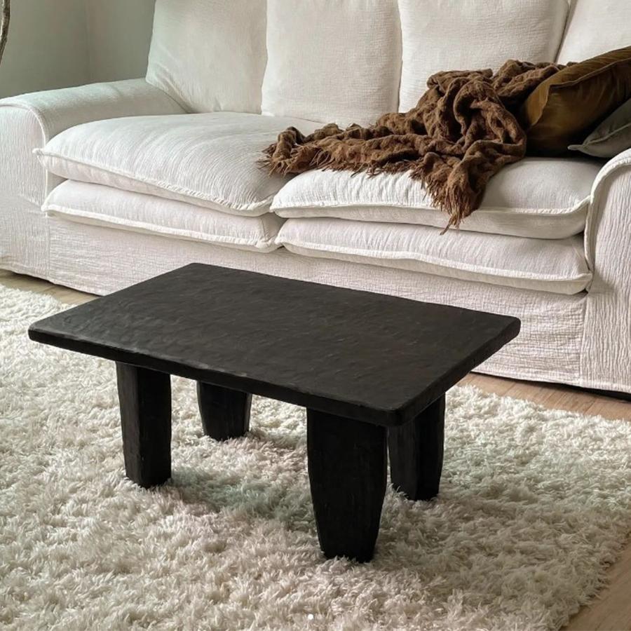 볼드 쉐비 테이블