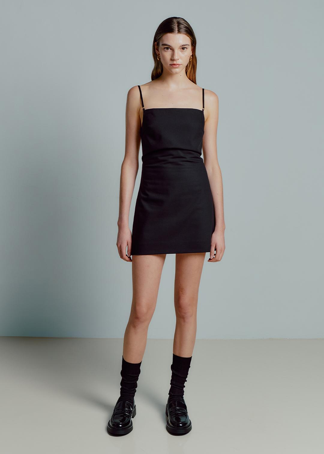 M ESSENTIAL MINI DRESS  - BLACK