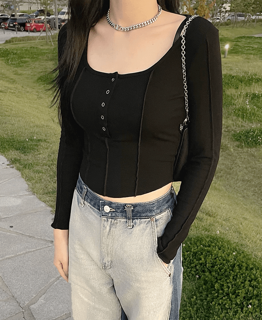 핀턱 버튼 스퀘어넥 크롭티 (2 color)