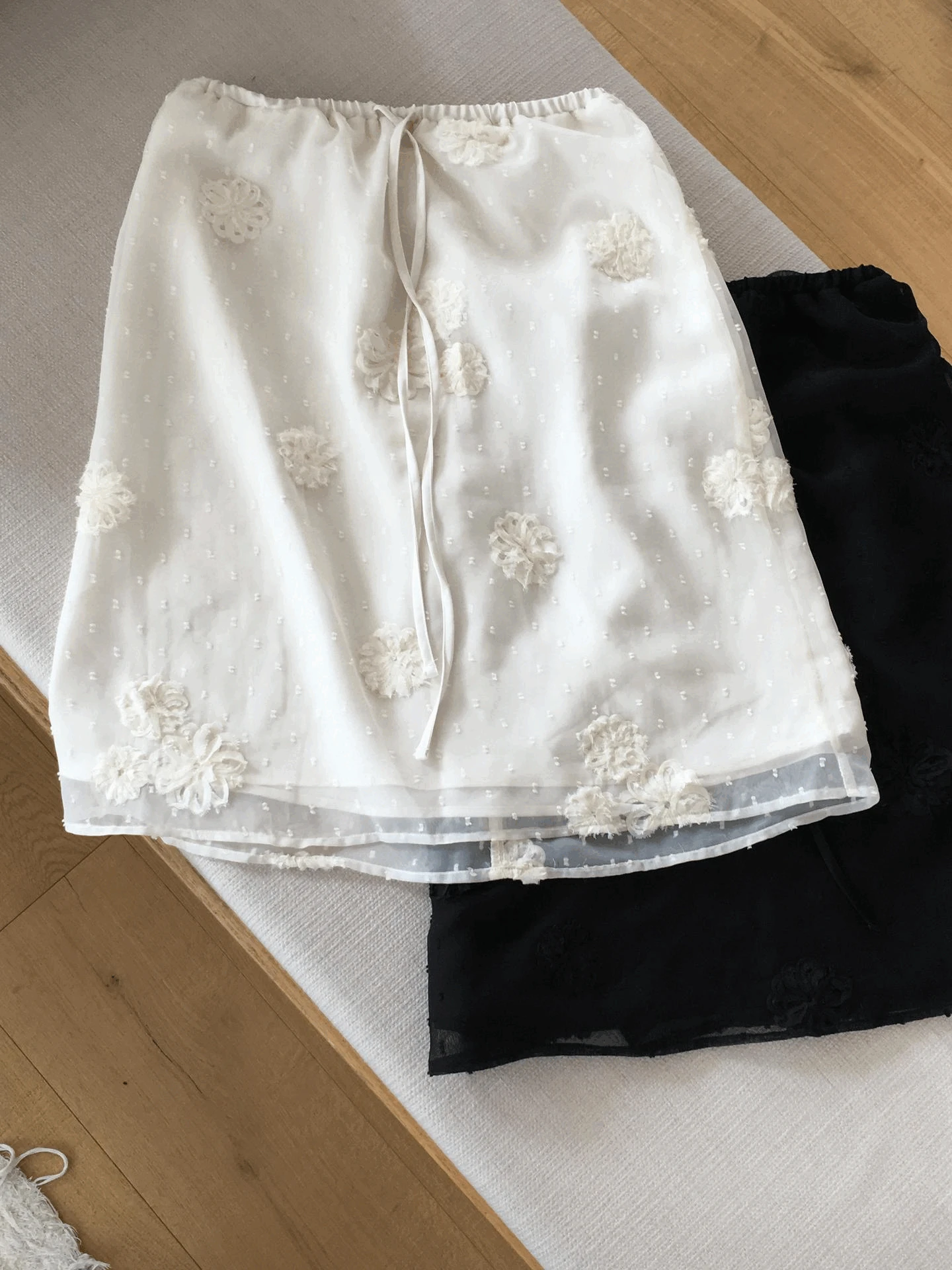 *크림 바로배송! 리온 플라워레이스스커트 도트스커트