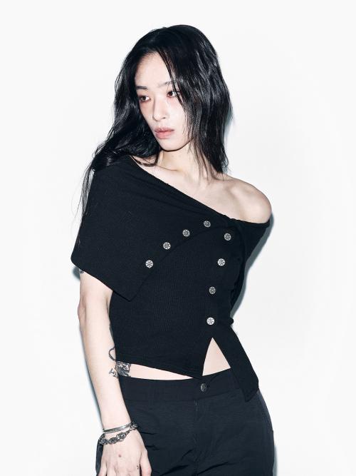 ASYMMETRIC OFF-SHOULDER BUTTON TOP BLACK